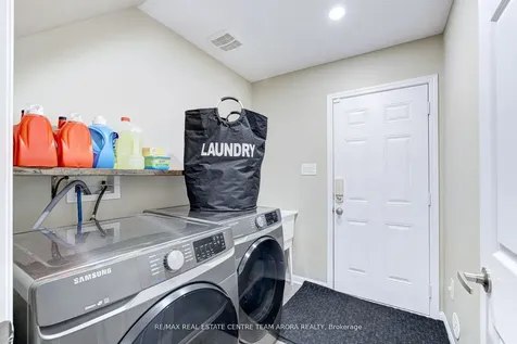 14 Crossbill Road Brampton ON L7A 3Z5