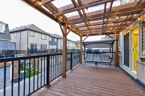 14 Crossbill Road Brampton ON L7A 3Z5