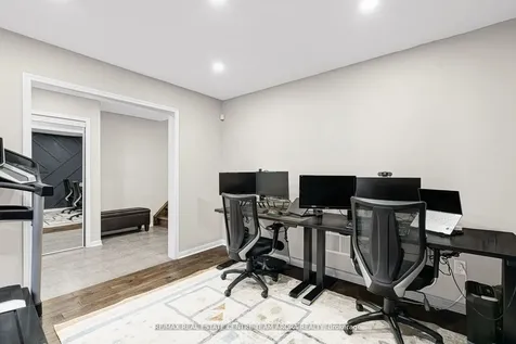 14 Crossbill Road Brampton ON L7A 3Z5