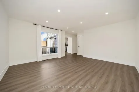 142 Ural Circle Brampton ON L6R 1H1