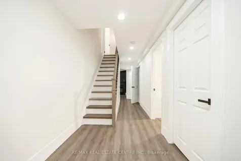 142 Ural Circle Brampton ON L6R 1H1