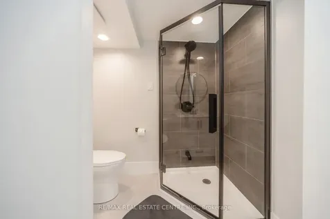 142 Ural Circle Brampton ON L6R 1H1