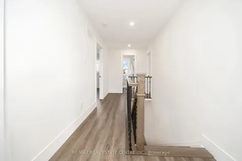 142 Ural Circle Brampton ON L6R 1H1