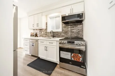 142 Ural Circle Brampton ON L6R 1H1