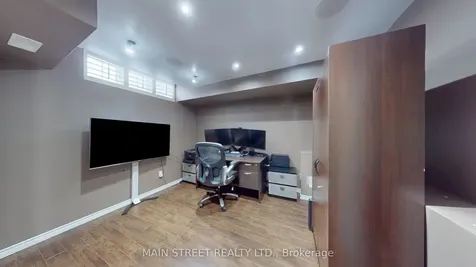 42 Bellchase Trail Brampton ON L6P 3K3