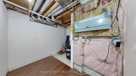 42 Bellchase Trail Brampton ON L6P 3K3