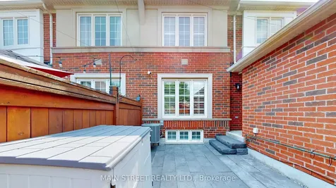 42 Bellchase Trail Brampton ON L6P 3K3