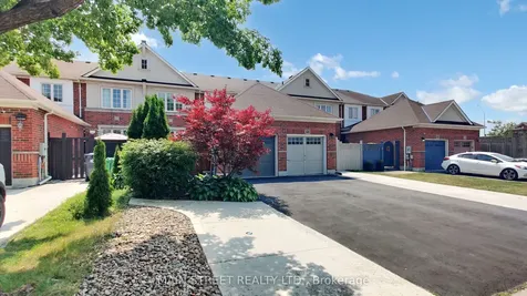 42 Bellchase Trail Brampton ON L6P 3K3