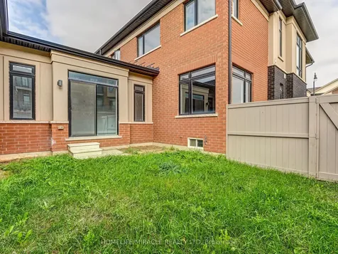 66 Pearman Crescent Brampton ON L7A 4Y9