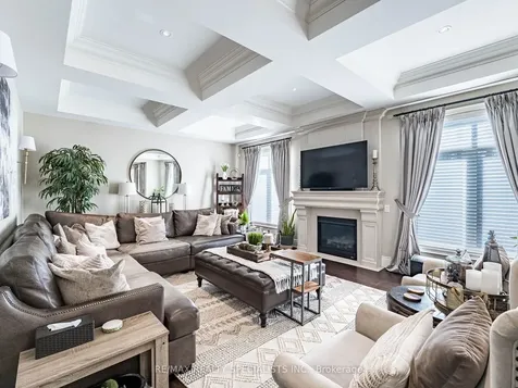 41 Burlwood Road Brampton ON L6P 4E8