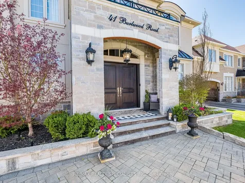 41 Burlwood Road Brampton ON L6P 4E8