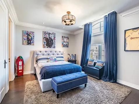 41 Burlwood Road Brampton ON L6P 4E8