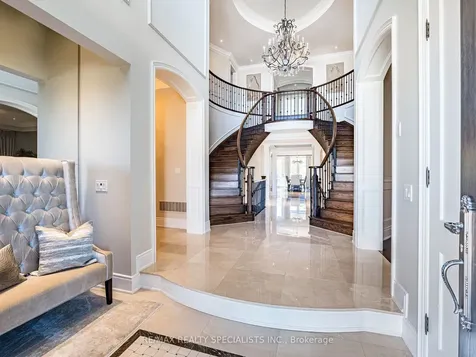 41 Burlwood Road Brampton ON L6P 4E8