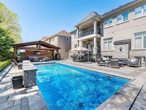 41 Burlwood Road Brampton ON L6P 4E8