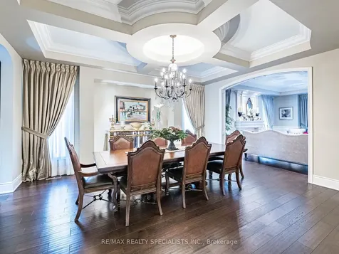 41 Burlwood Road Brampton ON L6P 4E8