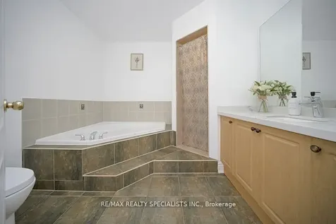 145 Albright Road Brampton ON L6X 0J1