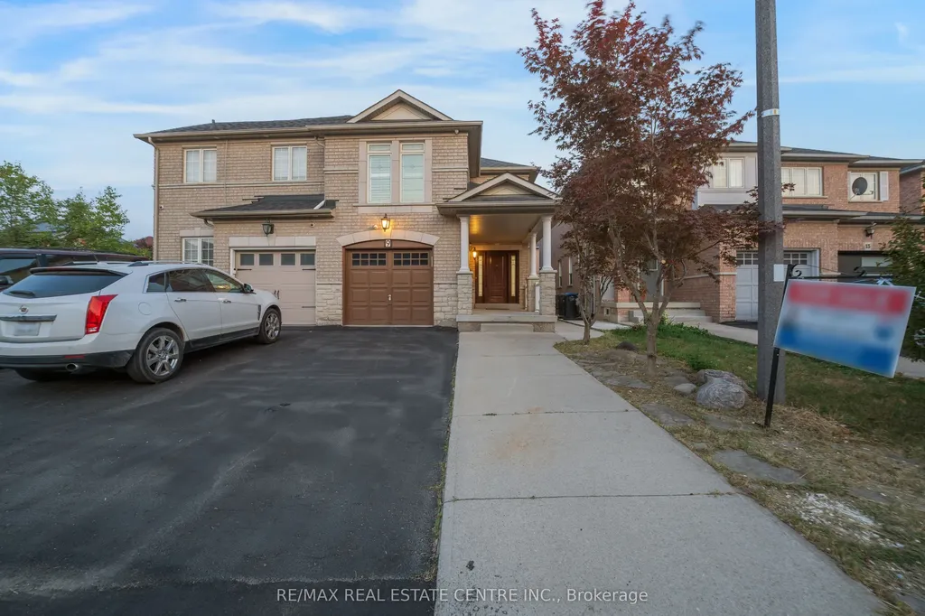 9 Amethyst Circle S Brampton ON L6P 0Z7