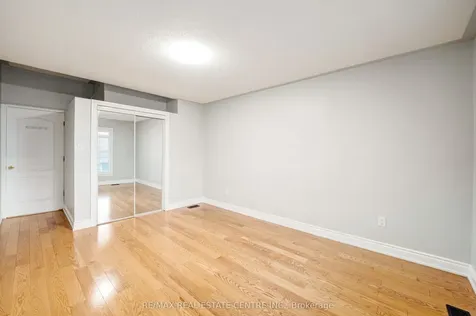 9 Amethyst Circle S Brampton ON L6P 0Z7