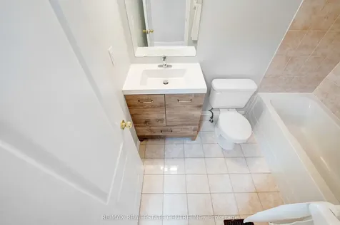 9 Amethyst Circle S Brampton ON L6P 0Z7