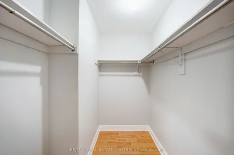 9 Amethyst Circle S Brampton ON L6P 0Z7