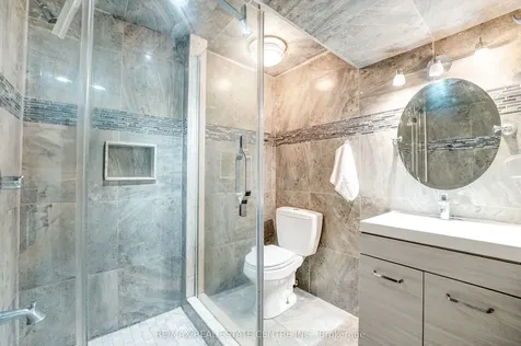 9 Amethyst Circle S Brampton ON L6P 0Z7