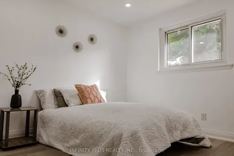 31 Autumn Boulevard Brampton ON L6T 2V3