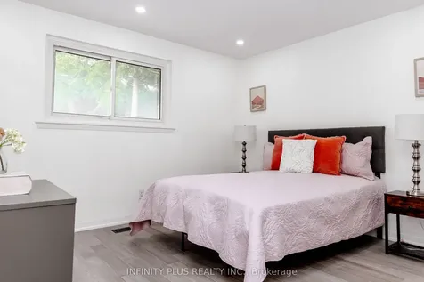 31 Autumn Boulevard Brampton ON L6T 2V3