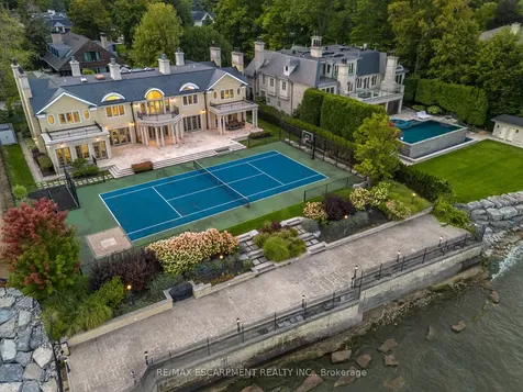 1092 Argyle Drive Oakville ON L6J 1A7