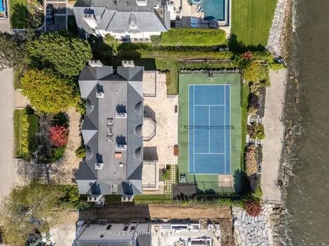1092 Argyle Drive Oakville ON L6J 1A7