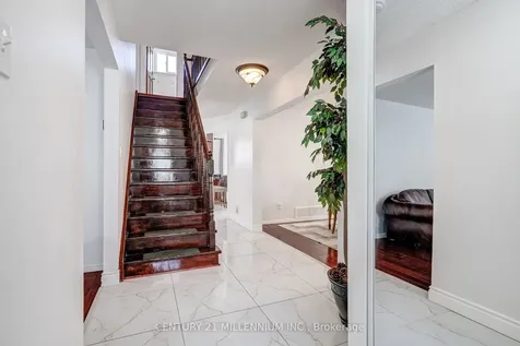 56 Nuttall Street Brampton ON L6S 4V4