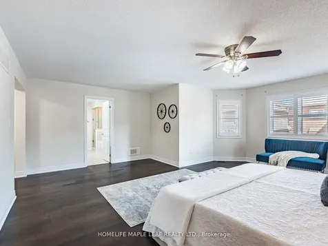 39 Birch Tree Trail Brampton ON L6P 3W1