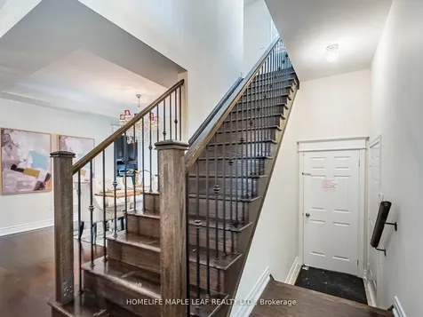 39 Birch Tree Trail Brampton ON L6P 3W1