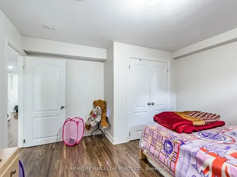 39 Birch Tree Trail Brampton ON L6P 3W1