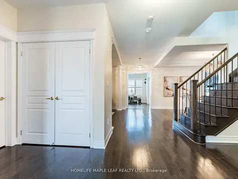 39 Birch Tree Trail Brampton ON L6P 3W1