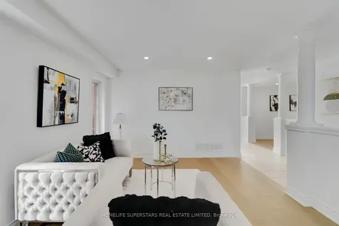 10 Orchid Drive Brampton ON L7A 1M4