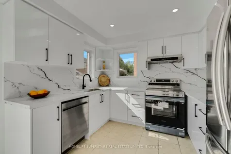 10 Orchid Drive Brampton ON L7A 1M4