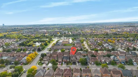 10 Orchid Drive Brampton ON L7A 1M4