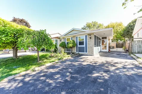 11 Bruce Beer Drive Brampton ON L6V 2W7