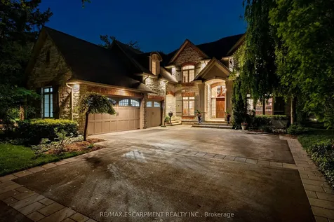 290 Shoreacres Road Burlington ON L7L 2H4