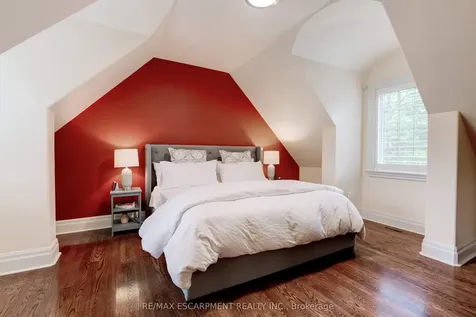 290 Shoreacres Road Burlington ON L7L 2H4