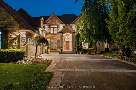 290 Shoreacres Road Burlington ON L7L 2H4