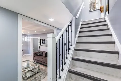 3 Flamingo Crescent Brampton ON L6T 2G4