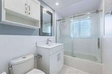 3 Flamingo Crescent Brampton ON L6T 2G4