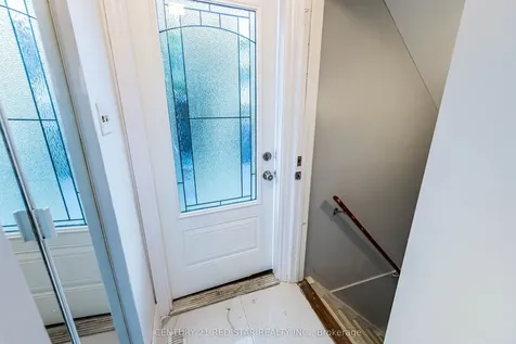 3 Flamingo Crescent Brampton ON L6T 2G4