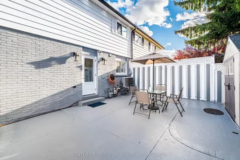 3 Flamingo Crescent Brampton ON L6T 2G4