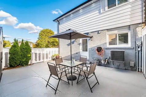 3 Flamingo Crescent Brampton ON L6T 2G4