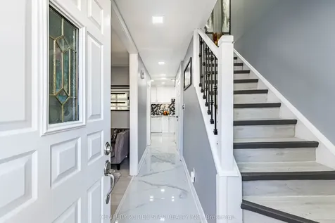 3 Flamingo Crescent Brampton ON L6T 2G4