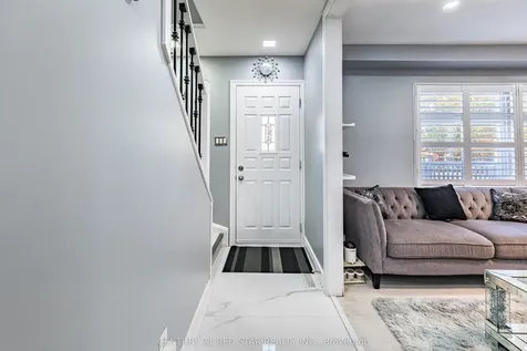 3 Flamingo Crescent Brampton ON L6T 2G4