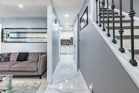 3 Flamingo Crescent Brampton ON L6T 2G4