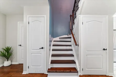 248 Albright Road Brampton ON L6X 5E7